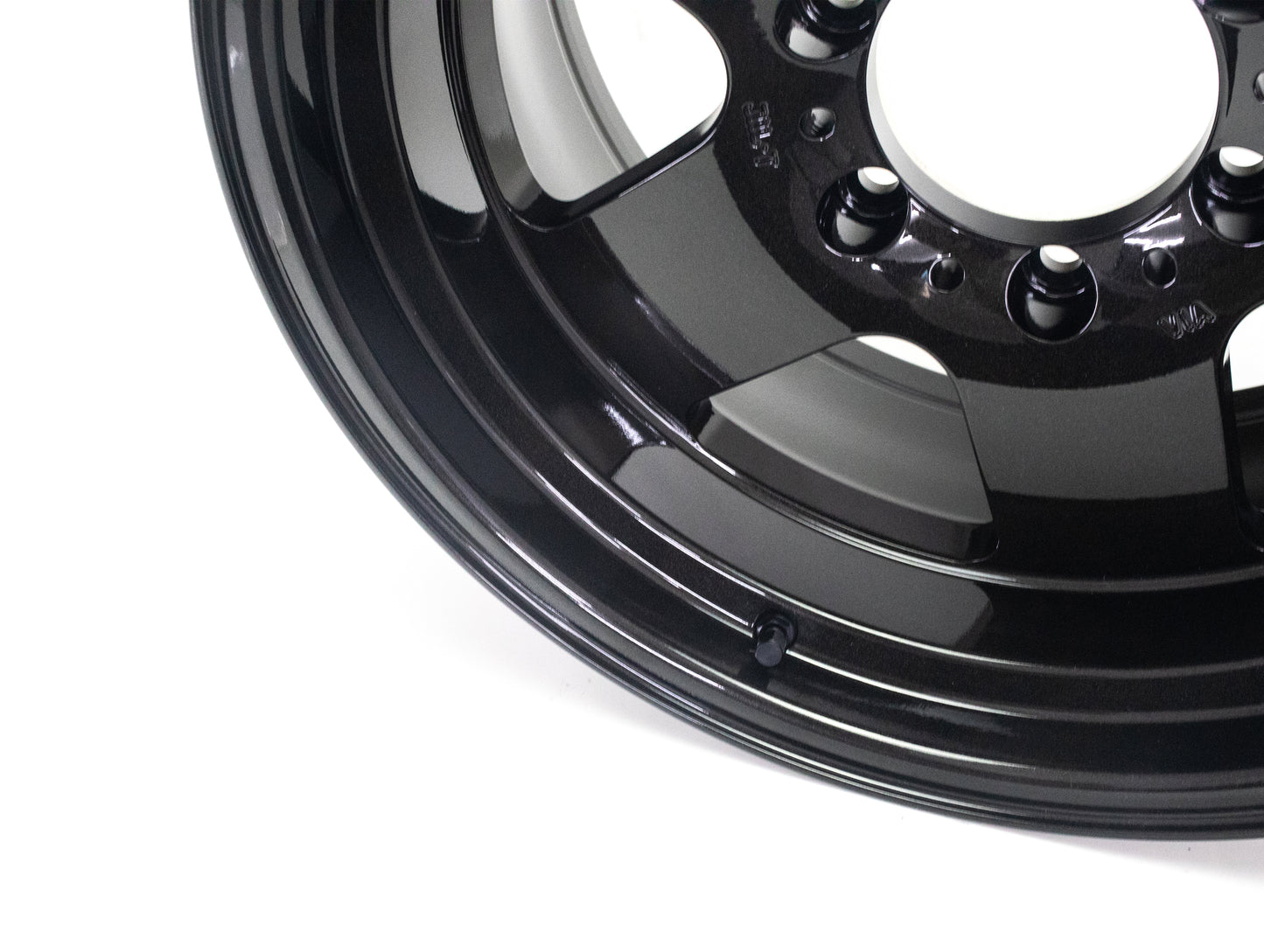 Advan Racing GT Heavy Duty - 17x8.5 / 6x139 / Offset -10