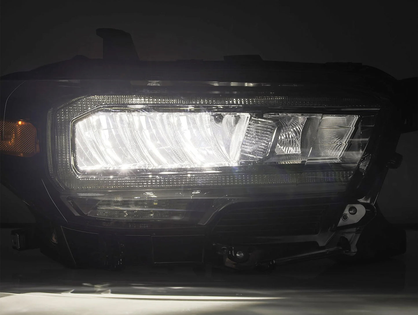 AlphaRex LUXX-Series LED Crystal Headlights - 16-23 Toyota Tacoma