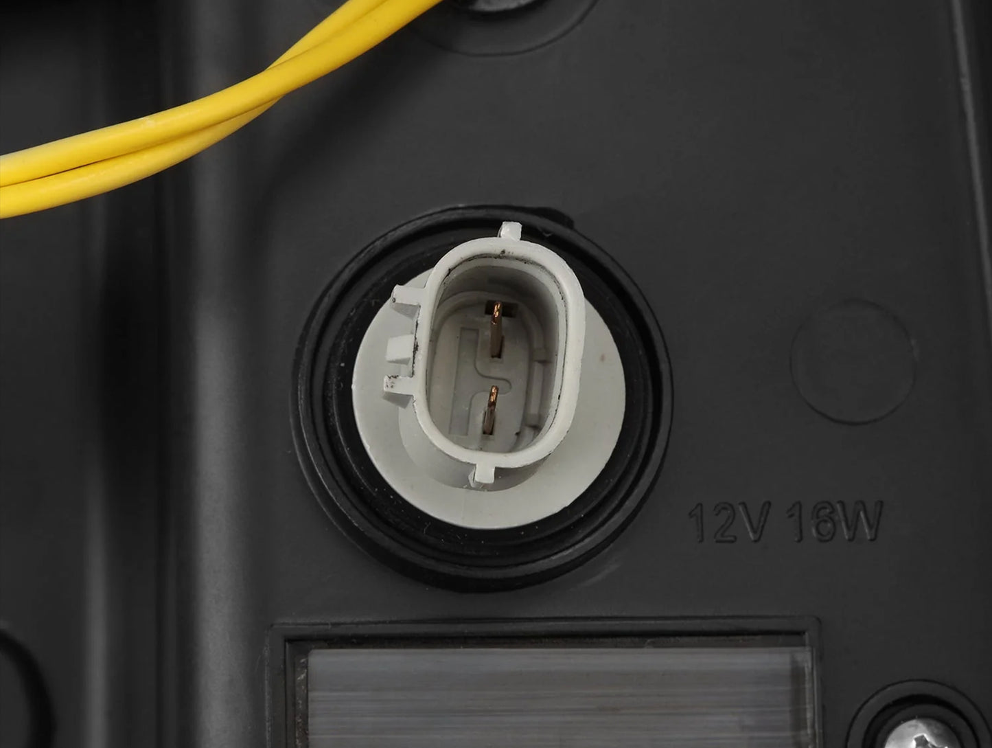 AlphaRex NOVA-Series Prismatic LED Tail Lights - 14-21 Toyota Tundra