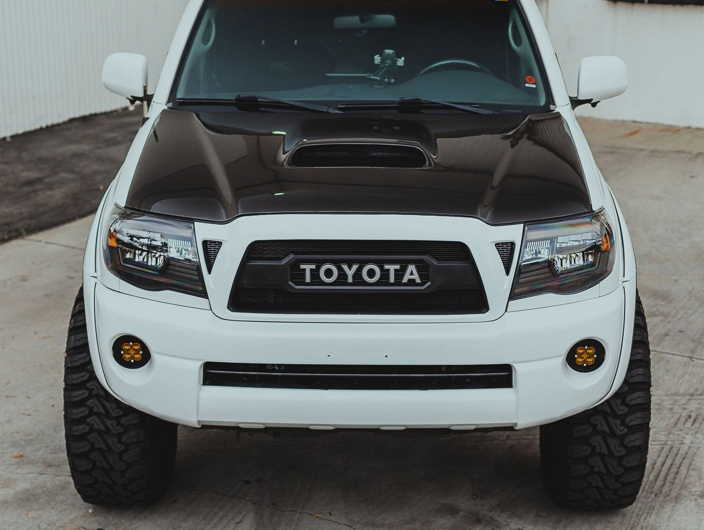 Seibon TR-style Carbon Fiber Hood - 05-11 Toyota Tacoma